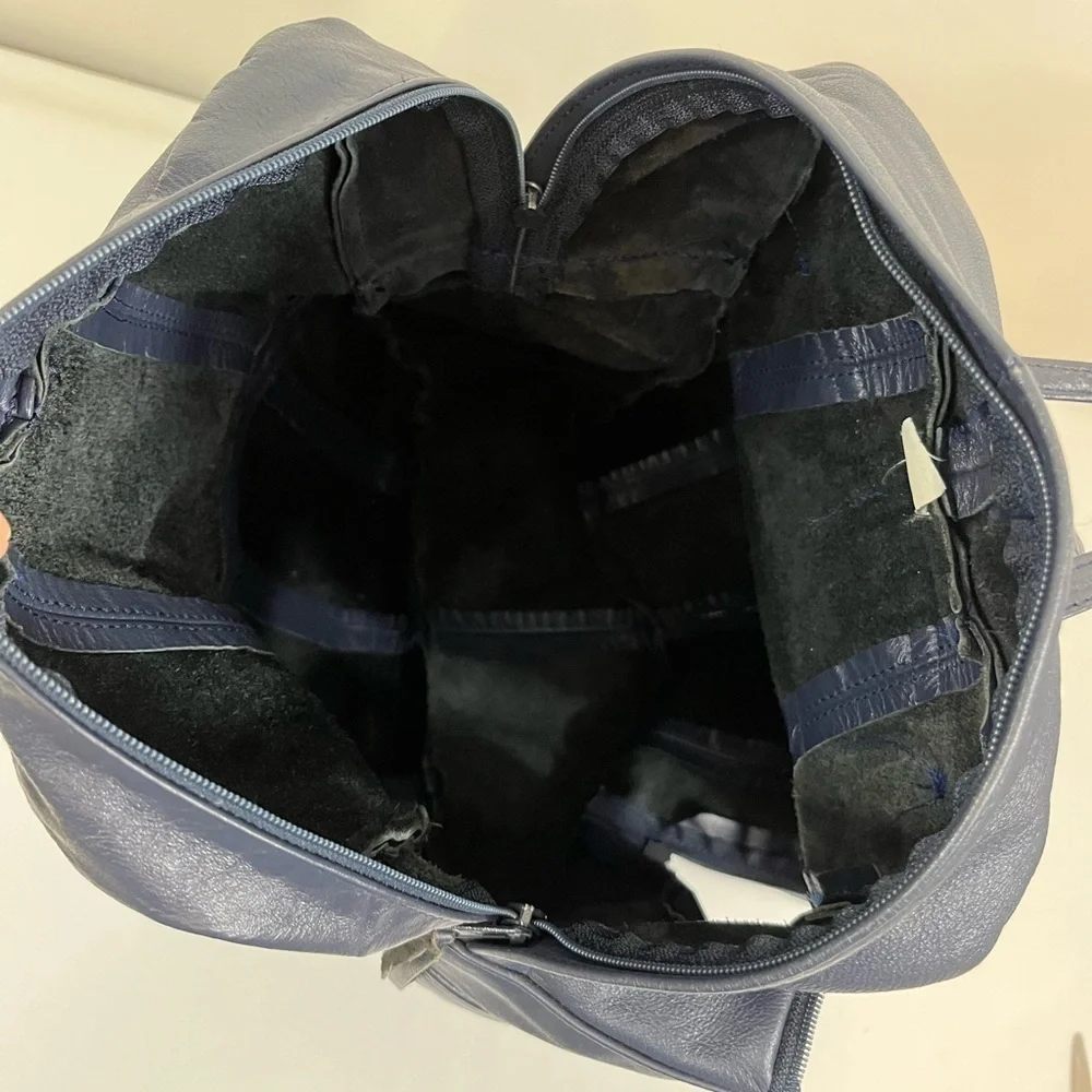 Vtg Leather Backpack, Navy Blue, by Shedhorn Creek Leather Products 1990s